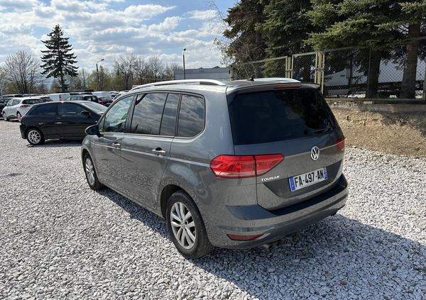 Volkswagen Touran cena 84997 przebieg: 119123, rok produkcji 2018 z Działoszyn małe 172